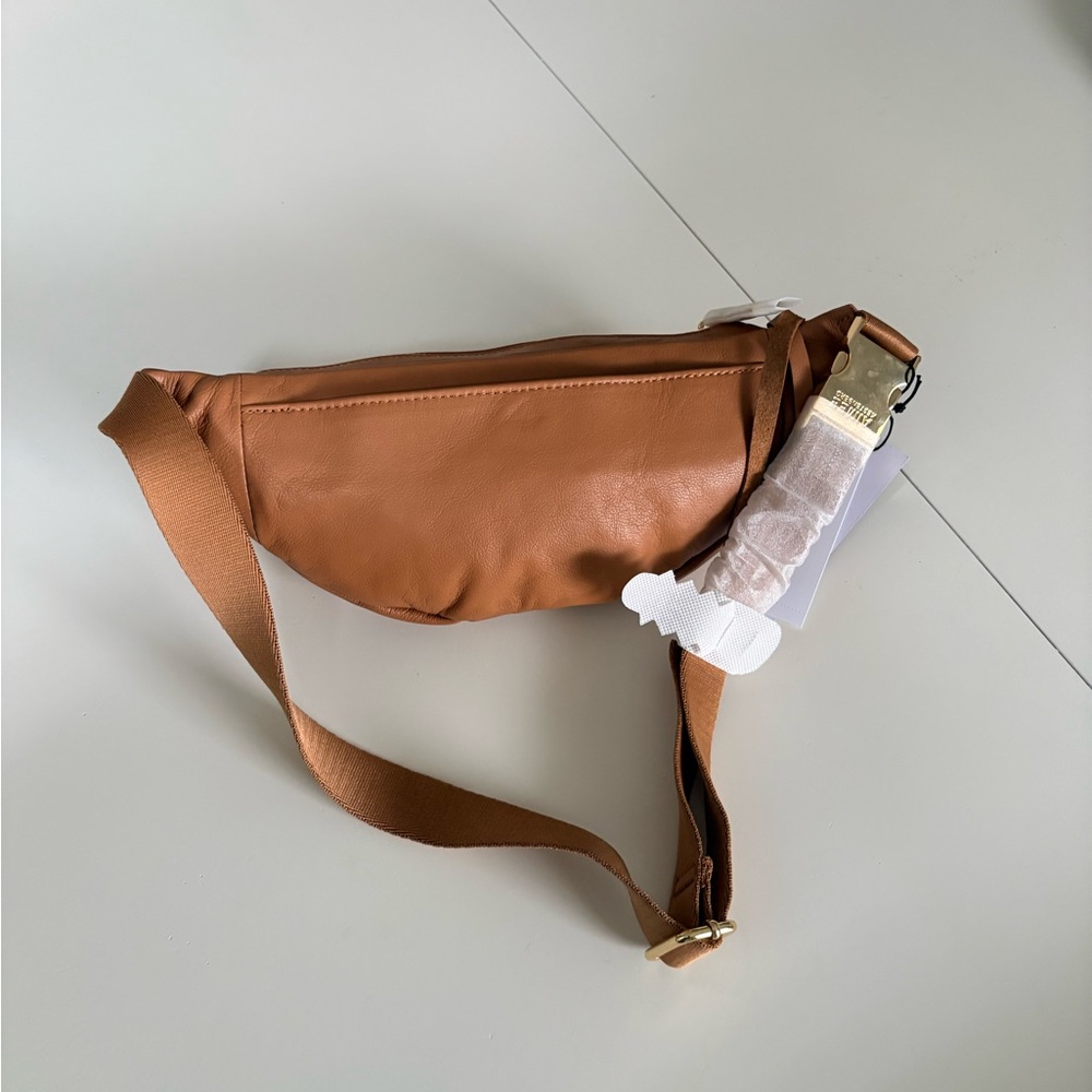 NWT AIMEE KESTENBERG Leather Cabo Sling Bum Bag Fanny Pack Belt Bag in Nutmeg - Picture 8 of 8